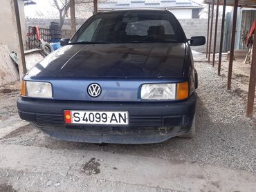 мини пылесос для автомобиля: Volkswagen Passat: 1989 г., 2 л, Механика, Бензин, Универсал