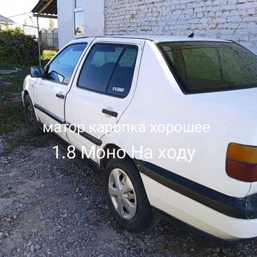 коврик держатель для телефона в машину: Volkswagen Vento: 1992 г., 1.8 л, Механика, Бензин, Седан