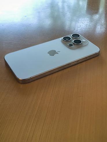 Apple iPhone: IPhone 15 Pro — 2