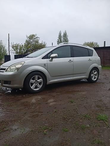 машина гибрид марки: Toyota Corolla Verso: 2005 г., 2 л, Механика, Дизель, Минивэн — 2