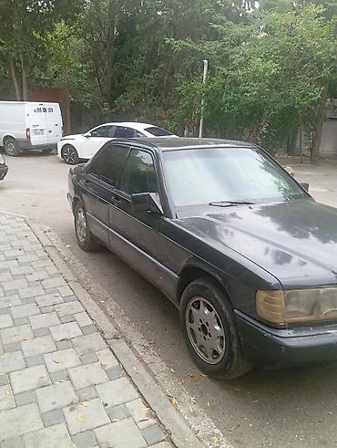 starter qiymeti: Mercedes-Benz 190: 1.8 l | 1993 il Sedan — 4