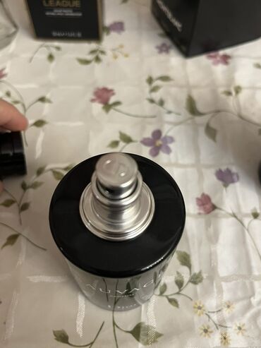 Ətriyyat: Müxtəlif brend kişi ətirləri seti Boş originaç flakonlar Şəkillərdə — 15