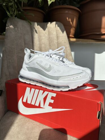 Women's Sneakers and athletic shoes: Nike, Ölçü: 37.5, rəng - Ağ, Yeni — 9