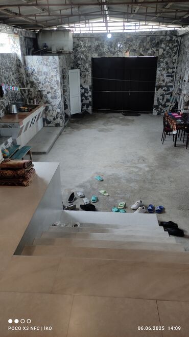 Həyət evləri və villaların satışı: Binə 4 otaqlı, 100 kv. m, Təmirsiz — 6