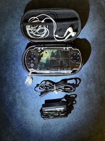 прокат playstation 3: PSP 3004 Səliqəsi 9/10 Endirim: 220 yox 210. Üzərində şəkildəki bütün
