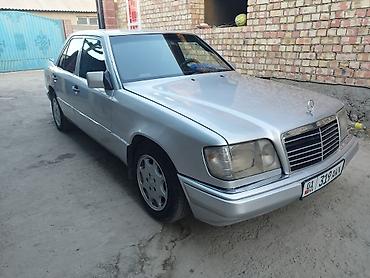 Mercedes-Benz W124: 1993 г., 2.2 л, Механика, Бензин, Седан