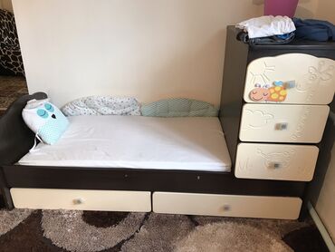 детская кроватка от 3 х лет: Продаётся детская кровать манеж от рождения до 3 лет. Вместе с манежем