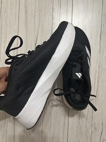 Кроссовки, 38, Adidas, Б/у, цвет - Черный, Самовывоз at lalafo.kg Кроссовки, 38, Adidas, Б/у, цвет - Черный, Самовывоз