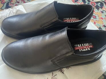 обувь больших размеров бишкек: Эркектердин туфлиси, 43, Жаңы, түсү - Кара, Өзү алып кетүү lalafo.kg да обувь больших размеров бишкек: Эркектердин туфлиси, 43, Жаңы, түсү - Кара, Өзү алып кетүү
