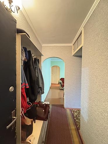 Продажа квартир: 3 комнаты, 58 м², Ошский рынок / базар 104 серия, 4 этаж, Старый ремонт — 13