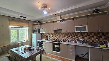 Həyət evləri və villaların satışı: 2 mərtəbəli həyət evi - Tikili: daş divarlı, möhkəm konstruksiya; — 5