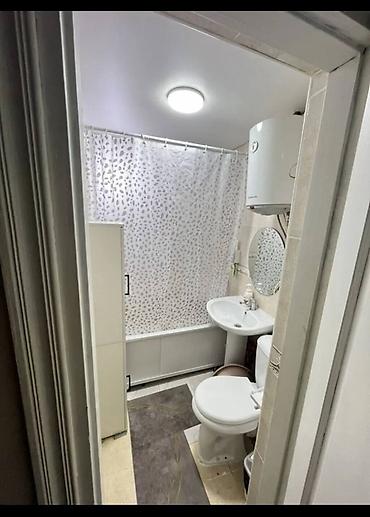 чуй карпинка: 3 комнаты, 56 м², 104 серия, 1 этаж — 8