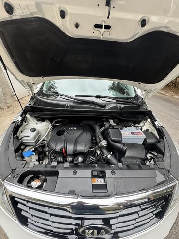 Kia: Kia Sportage: 0.2 l | 2015 il Universal — 20