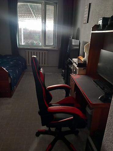 Продажа коттеджей и домов: Продаётся и металлическими воротами. Характеристики и планировка: - — 5