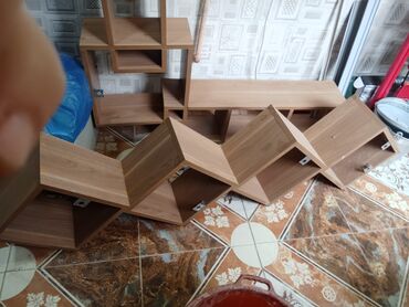 Гостиные гарнитуры: Прямой ТВ стенд, С полками, Ламинат