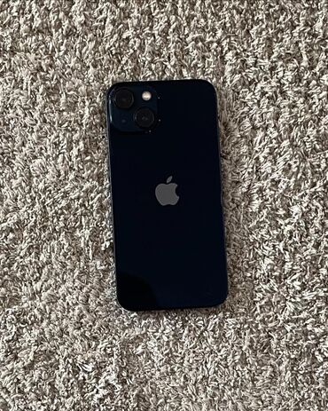 Apple iPhone: IPhone 13, Новый, 128 ГБ, Midnight, Зарядное устройство, Защитное стекло, Чехол, 90 %