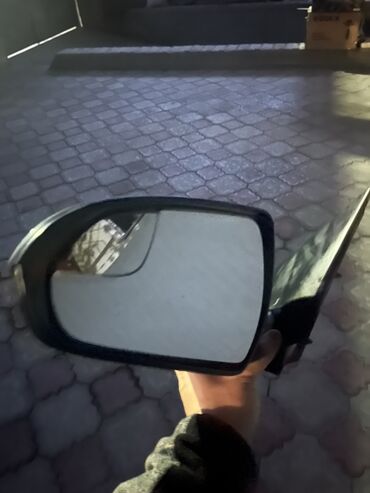зеркало заднего вида боковое левое: Боковое левое Зеркало Hyundai 2017 г., Б/у, цвет - Серебристый, Оригинал