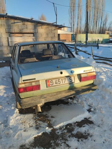 Volkswagen: Volkswagen Jetta: 1982 г., 1.4 л, Механика, Бензин, Седан