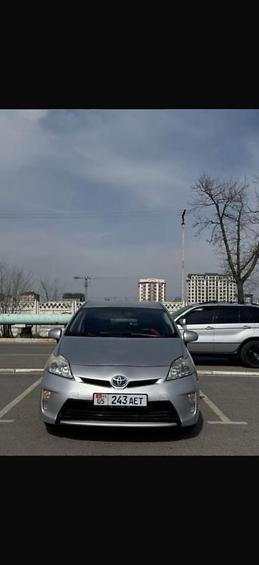 Toyota: Toyota Prius: 2015 г., 1.8 л, Вариатор, Гибрид, Хэтчбэк — 3