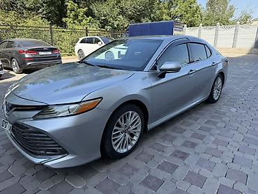 rr: Toyota Camry: 2018 г., 2.5 л, Вариатор, Гибрид, Седан — 1