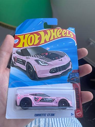 hello kitty oyuncaq: Hot Wheels die-cast kolleksiya dəsti - Model 1: Corvette C7 Z06 - — 5