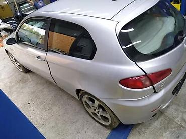 Ostalo: Alfa Romeo 147 restyling auto u delovima kod boje 603. Alfa Romeo 147 — 13