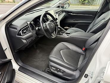 Toyota: Toyota Camry: 2022 г., 2.5 л, Гибрид, Седан — 6