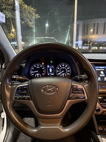 hyundai staria 2019: Hyundai Elantra: 2018 г., 2 л, Автомат, Газ, Седан — 7