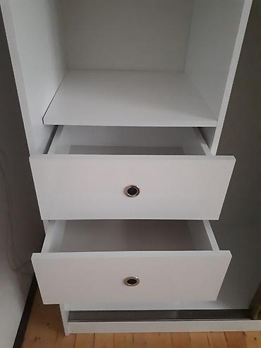 Dolablar: İşlənmiş, 2 qapılı, Güzgülü, Ağ, Kupe, Düz dolab — 4