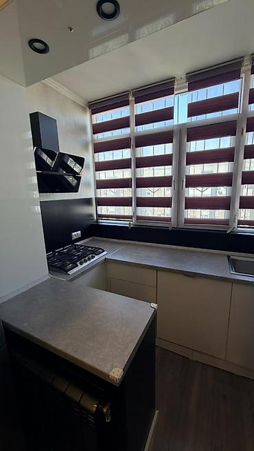 Продажа квартир: 3 комнаты, 62 м², Ак-Эмир рынок 105 серия, 9 этаж — 2