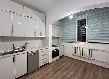 Продажа квартир: 1 комната, 45 м², 12 мкр 106 серия улучшенная, 8 этаж, Евроремонт — 2