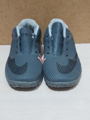 Бутсы: Детская обувь 1.3. 650с - 28 размер 4.6. 300с - 22 размер 7.9. 300с - at lalafo.kg — 2 Бутсы: Детская обувь 1.3. 650с - 28 размер 4.6. 300с - 22 размер 7.9. 300с - — 2