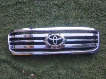 тайота с: Решетка радиатора Toyota