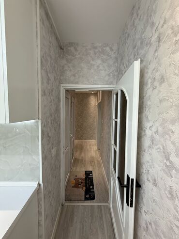 Köhnə tikili: Bakı, Bakıxanov qəs., 3 otaqlı, Köhnə tikili, m. Neftçilər, 80 kv. m — 23