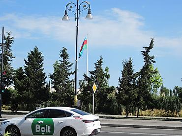 Коммерческая недвижимость: Проспект 8 ноября, напротив парка Победы . Полуподвальное помещение 80 — 1