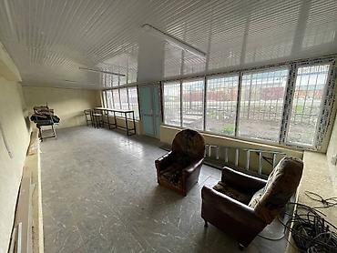 Sale of cottages and houses: Продам дом с участком 20 соток + помещение под магазин + складское — 21