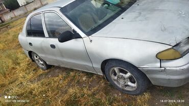 продаю в связи с переездом: Hyundai Accent: 1.3 л, Механика, Бензин