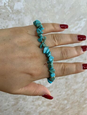 tək qaş uzuk: Təbii daş firuze mavi muncuqlardan hazırlanmış qolbaq. - Daşlar