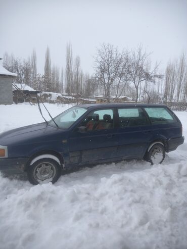 машина bmb: Volkswagen Passat: 1988 г., 1.6 л, Механика, Бензин, Универсал