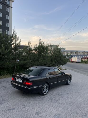 16 мерс: Mercedes-Benz E-Class: 2002 г., 3.2 л, Автомат, Бензин, Седан
