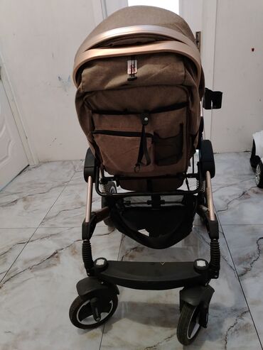 Gəzinti arabaları: Klassik gəzinti arabası, İşlənmiş, Cins: Qız, Yaş: 30 ay, Ünvandan götürmə — 9