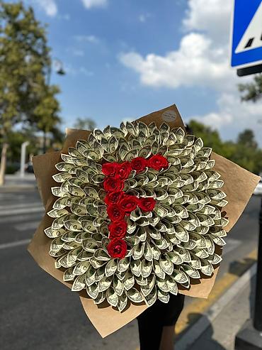 101 gul: 101 Roza🌹120₼ 60 sant - Qırmızı qızılgül buketi: sıx və həcimli — 1