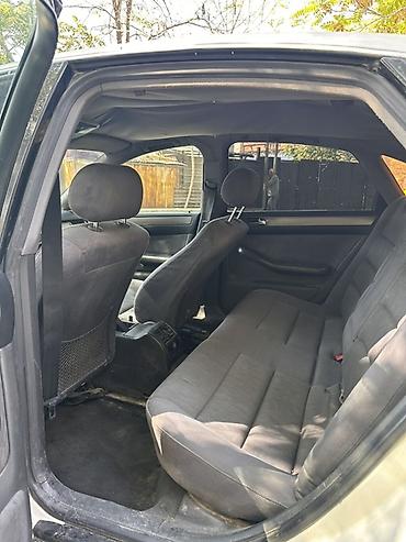 audi 2010: Audi A6: 1998 г., 2.4 л, Механика, Седан — 5