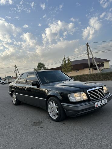 мерс 1988: Mercedes-Benz W124: 1993 г., 2.2 л, Автомат, Бензин, Седан