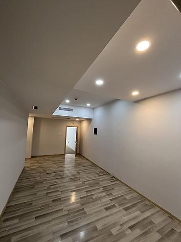 naftalan kiraye ev: Luxen plaza 7 ci mərtəbə. 245 kv gözəl ofis təmirli. Kamunal pulu kv — 4