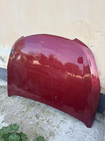 mini karavan satisi: Chevrolet Cruze kapotu – qırmızı rəng - Rəng: tünd qırmızı (metallik — 1