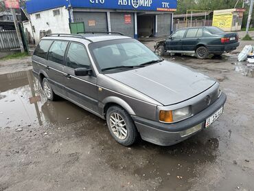 Volkswagen Passat: 1993 г., 2 л, Механика, Бензин, Универсал