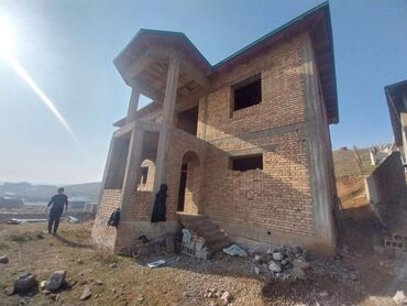 Продажа домов: Хонаи фуруши дар Хисор 2 этажа, 3 подвал, 6 дар хона. (4 та спальни, 2 — 17