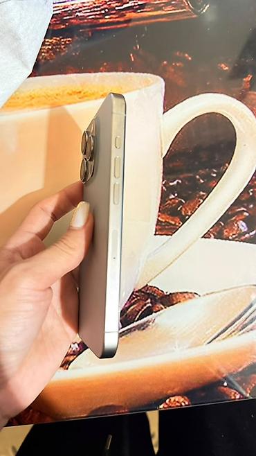 m4 pro: İphone 15 pro 256gb 88 pil zavod nöqtə ciziği yoxdu xanim telefonudu — 5