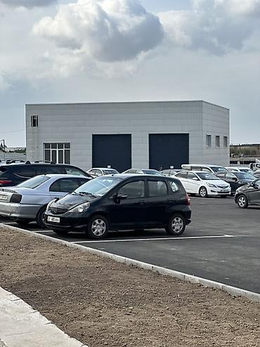 Honda: Honda Jazz: 2005 г., 1.4 л, Механика, Бензин, Хэтчбэк — 4